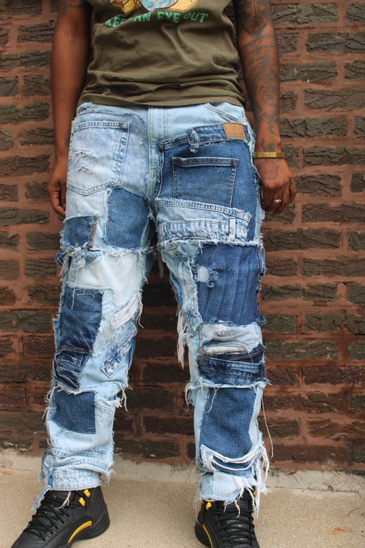 Super Baggy Distressed Jeans